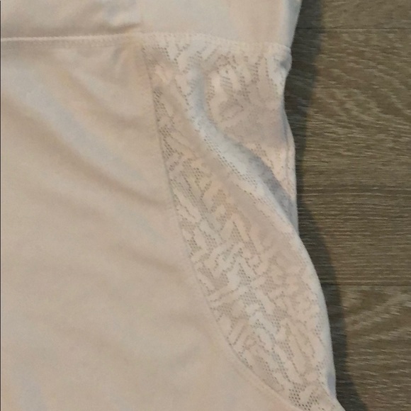 Kyudan Workout Tank - Picture 2 of 3